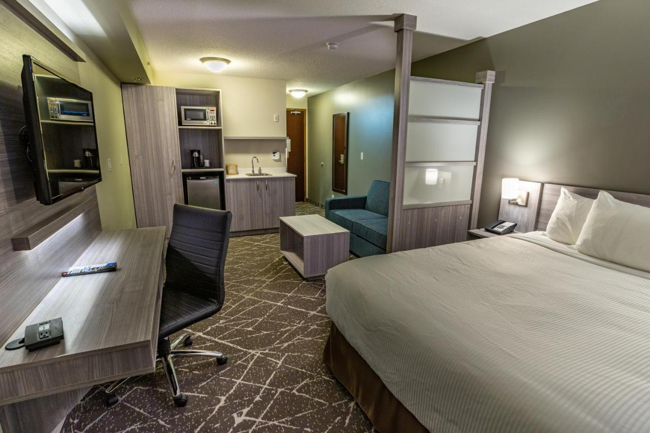 Microtel Inn & Suites By Wyndham Lloydminster Exteriér fotografie