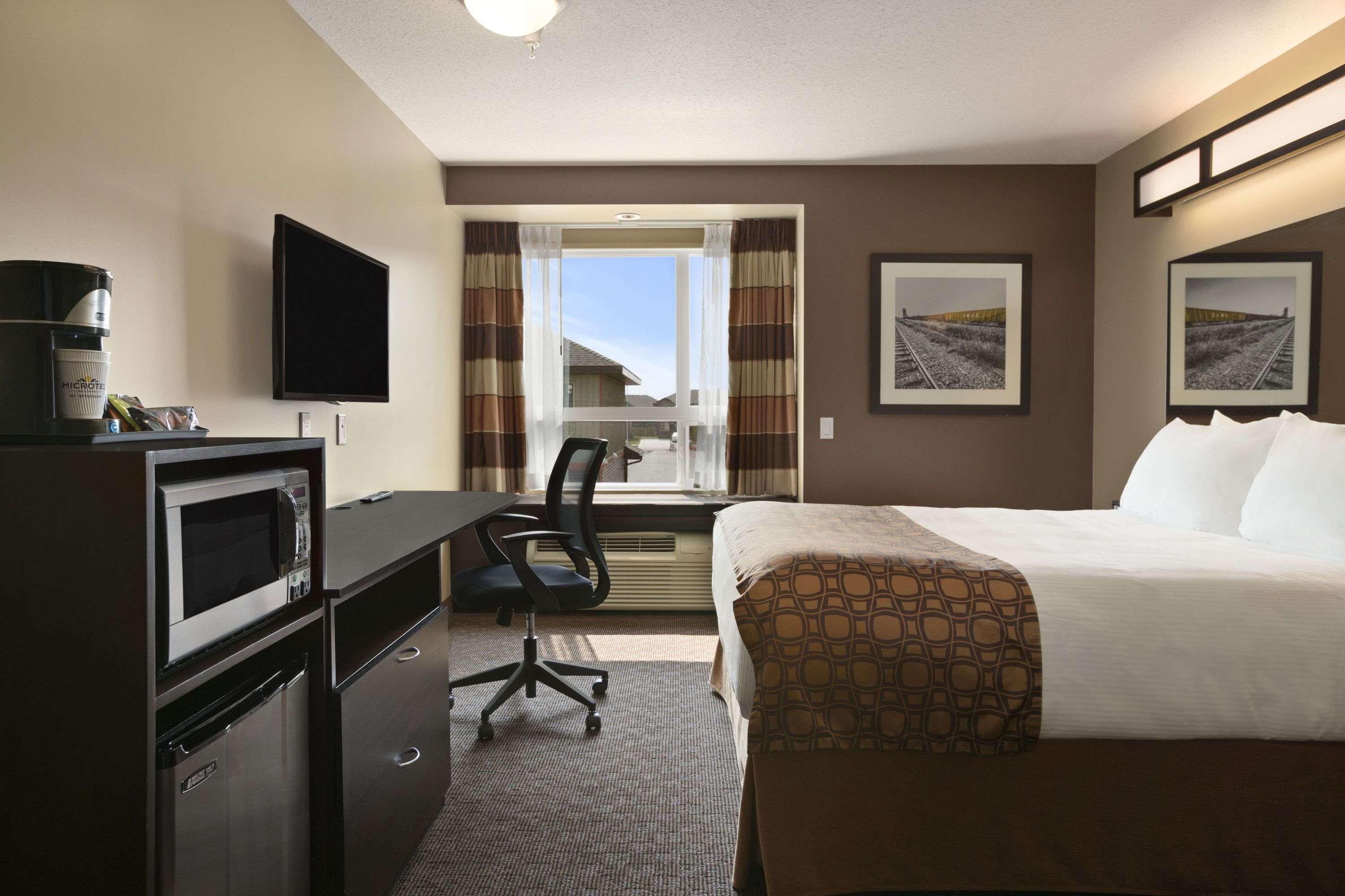 Microtel Inn & Suites By Wyndham Lloydminster Exteriér fotografie
