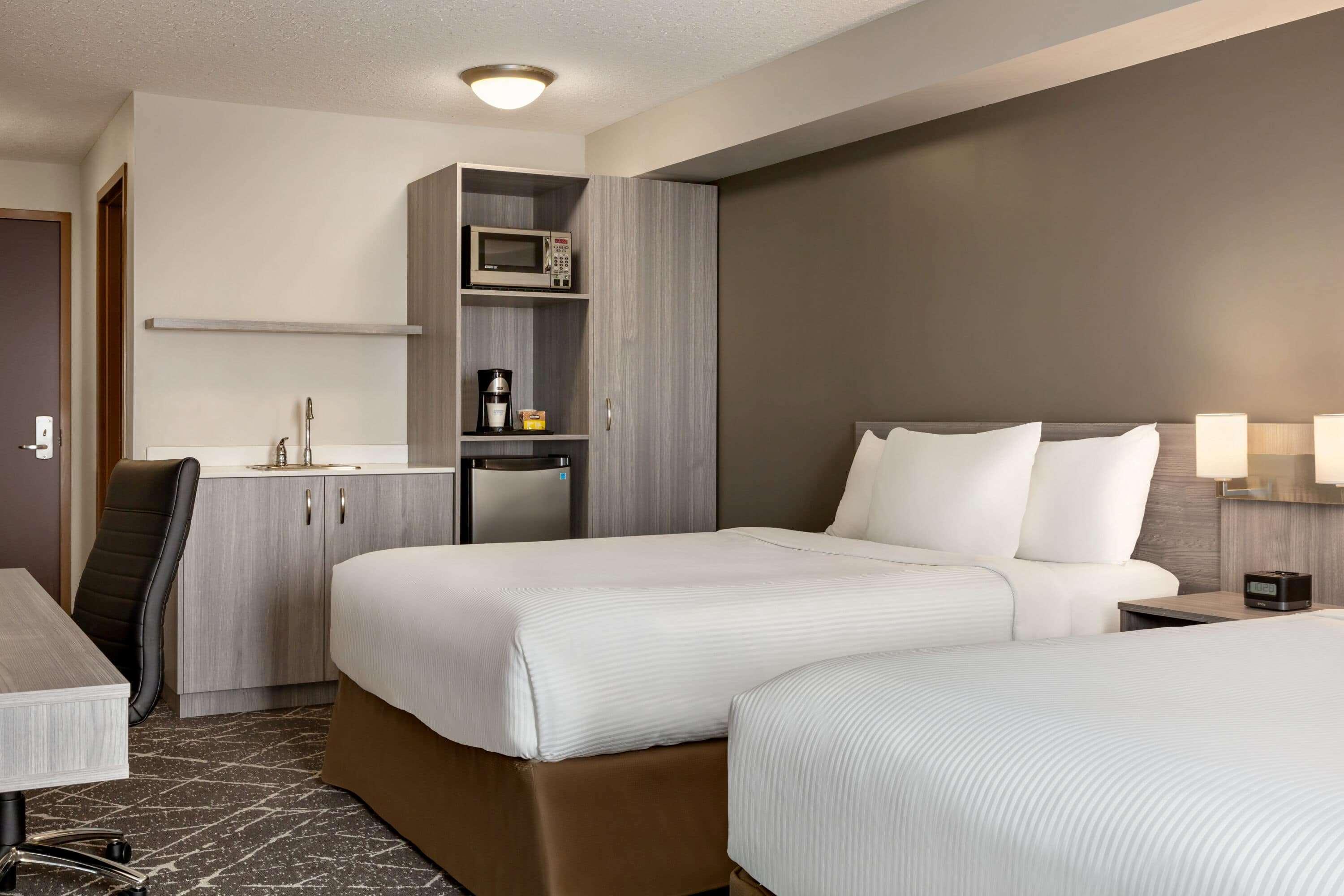 Microtel Inn & Suites By Wyndham Lloydminster Exteriér fotografie